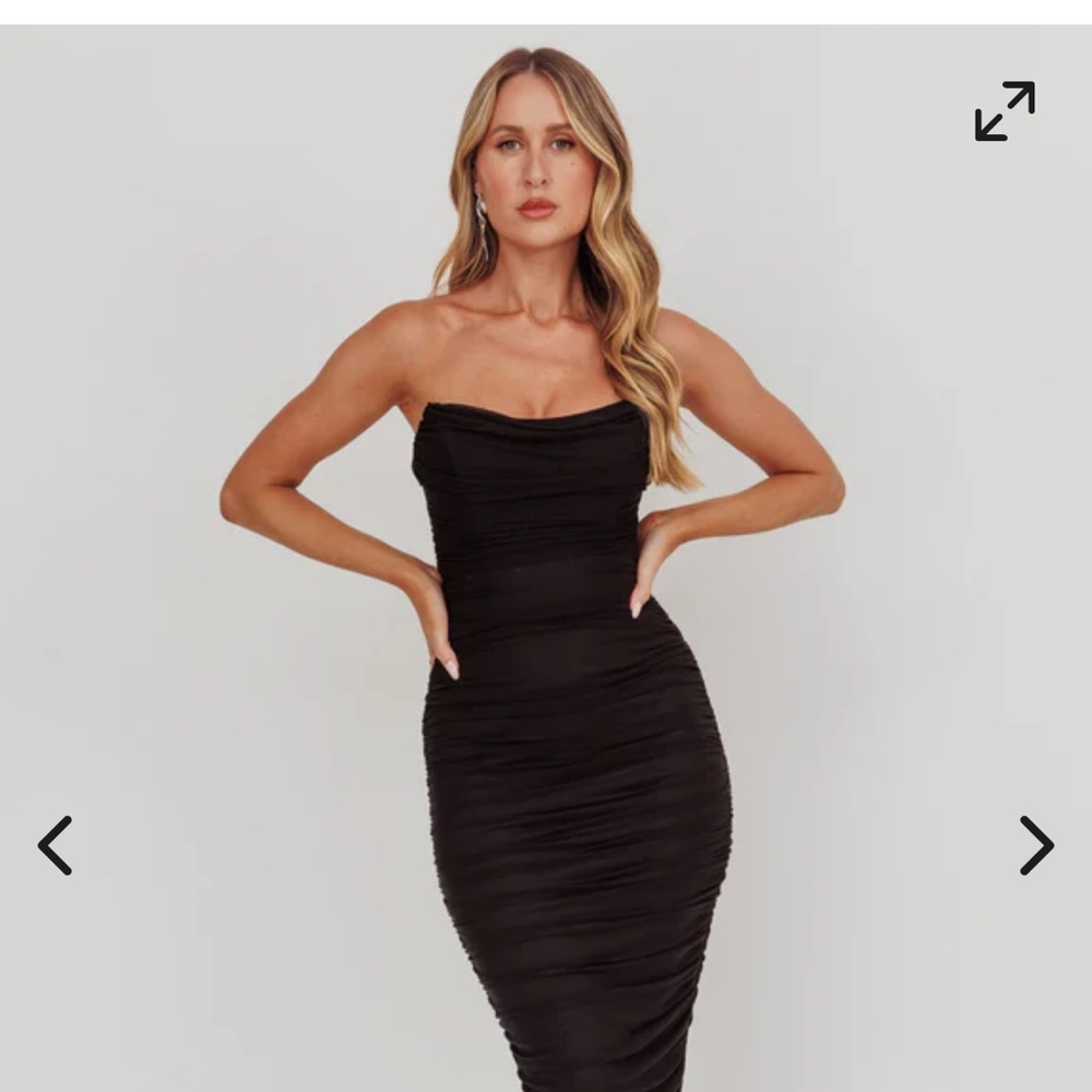 NWT Chic Strapless Black Dress